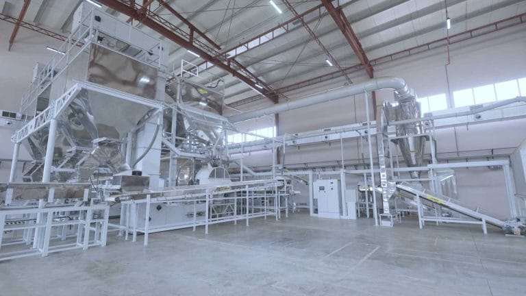 blending machines at venture tea factory, largest tea producer, wholesale and bulk tea exporter, private label tea
